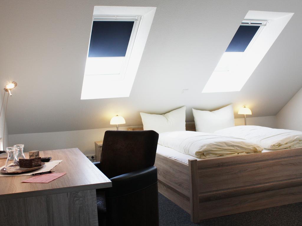 Hotel Zum Grossen Krug Wirdum Екстериор снимка